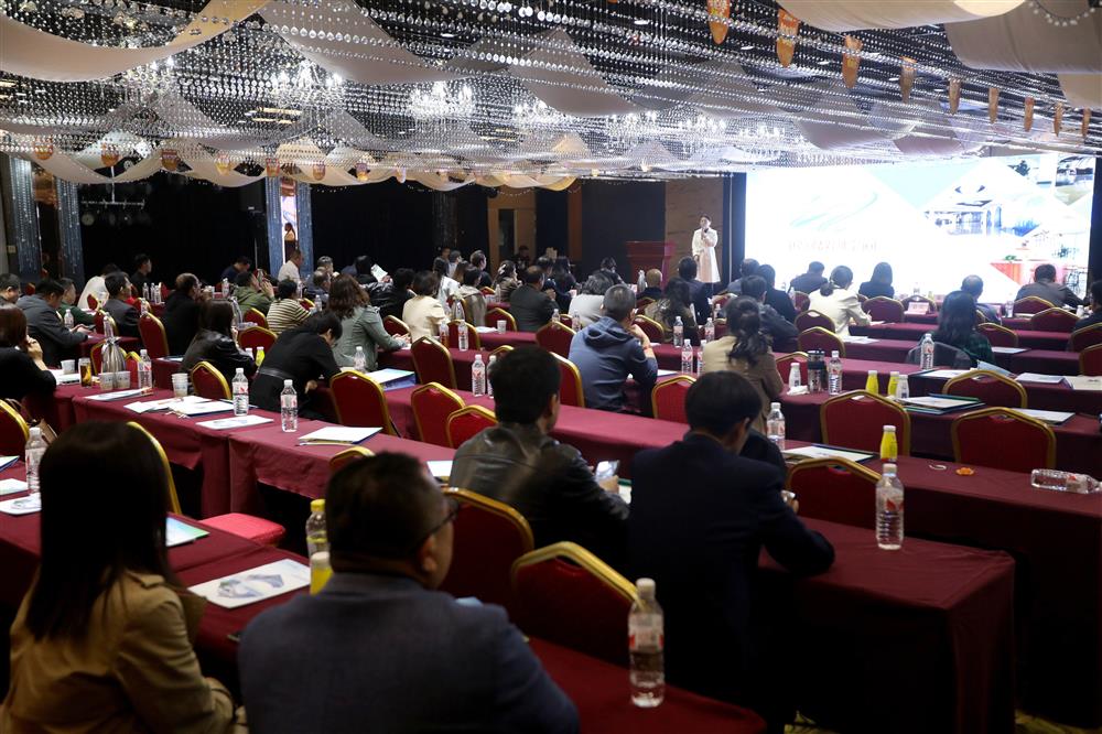 AI賦能產(chǎn)業(yè)生態(tài)！科創(chuàng)投集團旗下銀河數(shù)創(chuàng)空間舉辦濟南科創(chuàng)數(shù)創(chuàng)生態(tài)大會