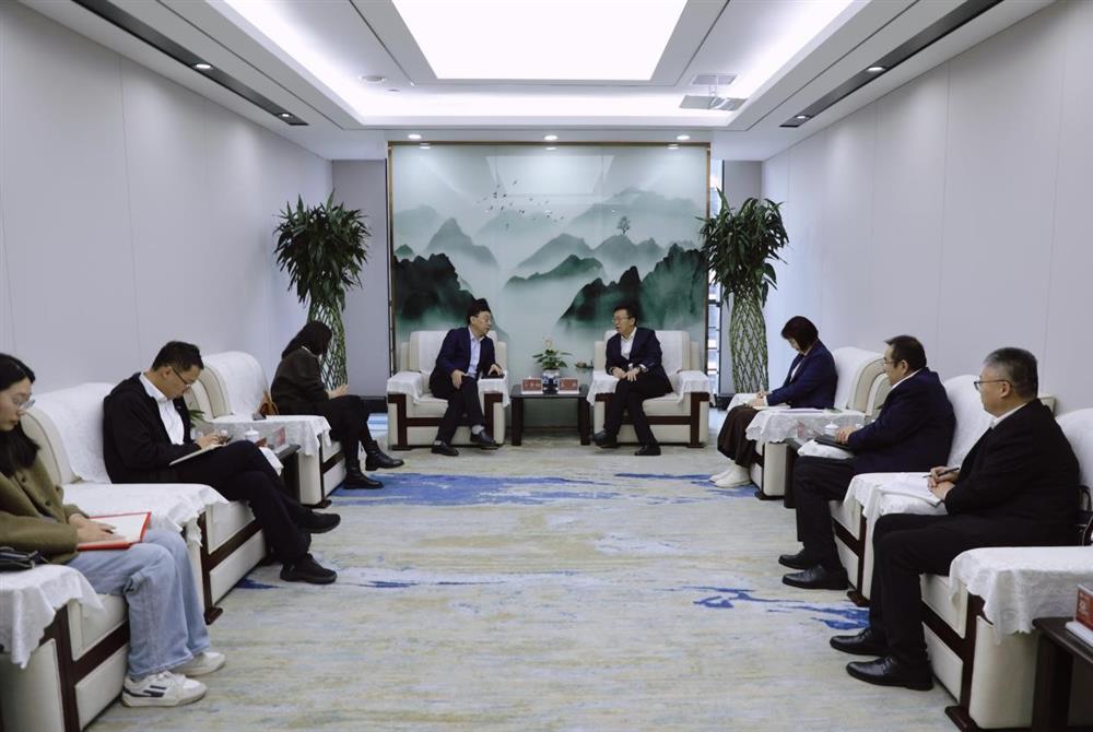 政企聯(lián)動，共謀發(fā)展新路徑！ 濟南市商務局一行到產(chǎn)發(fā)集團座談交流
